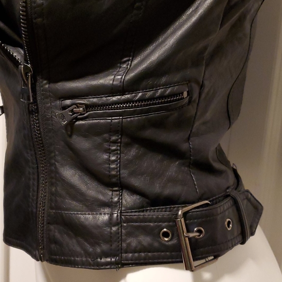 American Rag Black Vegan Leather Vest - Small - Picture 2 of 6